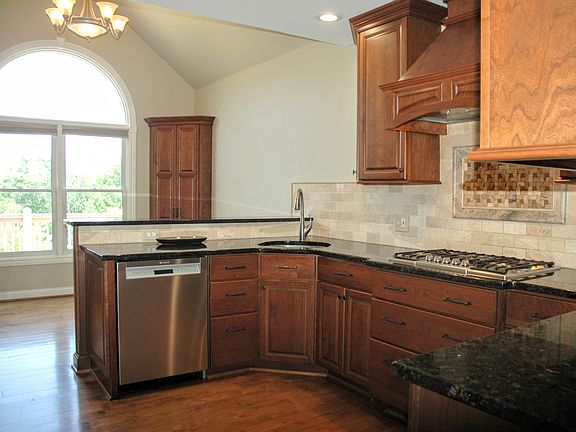 4th image of 4520 Northridge Cir