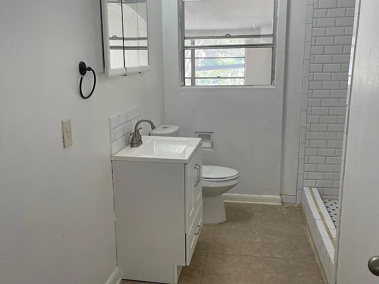 123 Haverhill Dr — Photo 13