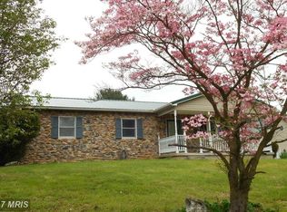 9615 Heisey Rd, Mercersburg, PA 17236