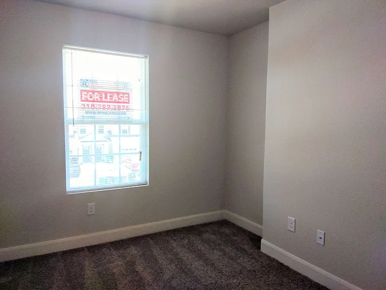 6315 Melanzane Ave #1 — Photo 27