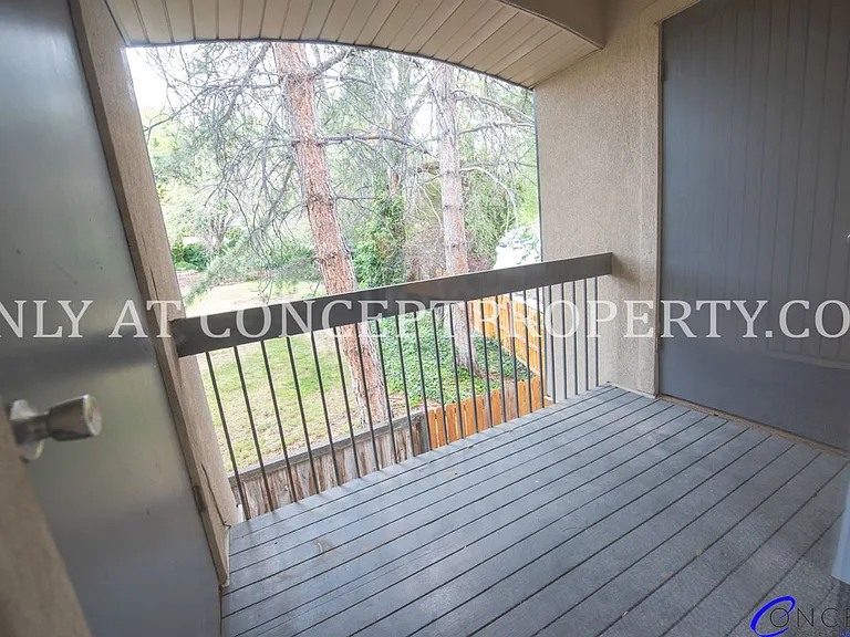 Foothill Terrace — Photo 94