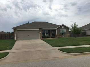 2708 W Decatur St, Broken Arrow, OK 74011