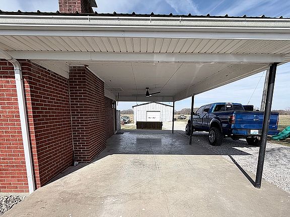 2nd image of 3784 Saint Paul Rd