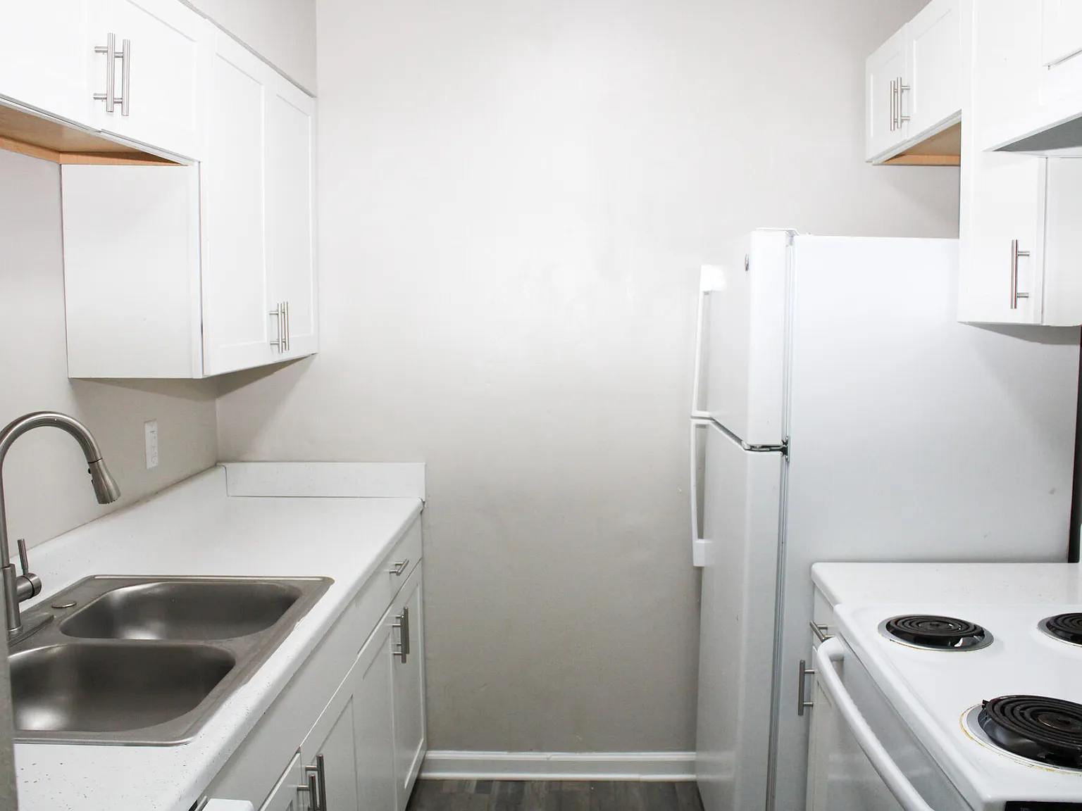 The Residences at Glen Oaks — Photo 2