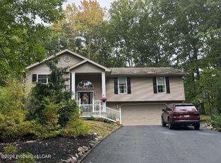 126 Debbie Dr, Drums, PA 18222