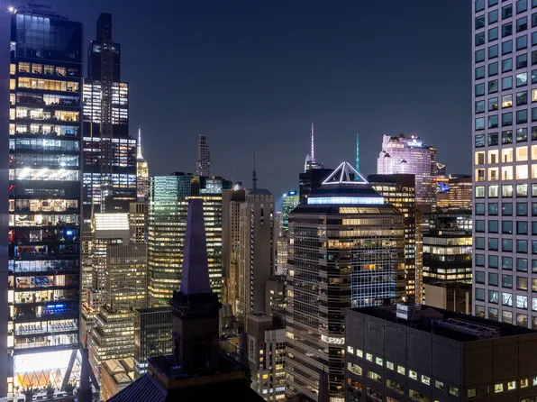 117 East 57th Street image 40 of 44