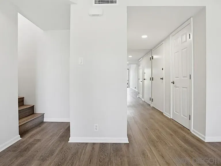 2564 Navarra Dr #206 — Photo 7