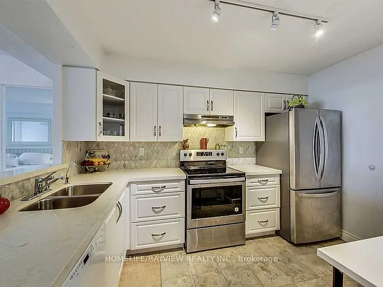 4725 Sheppard Ave E #816 — Photo 2