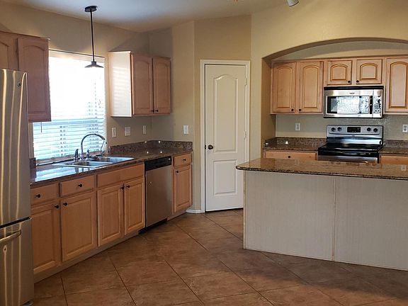 5th image of 21622 N Dietz Dr