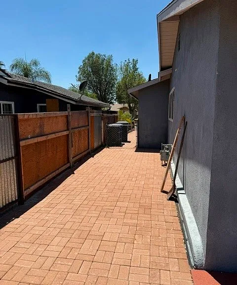 3941 Carmelina St — Photo 12