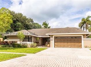 8775 SW 57th St, Cooper City, FL 33328