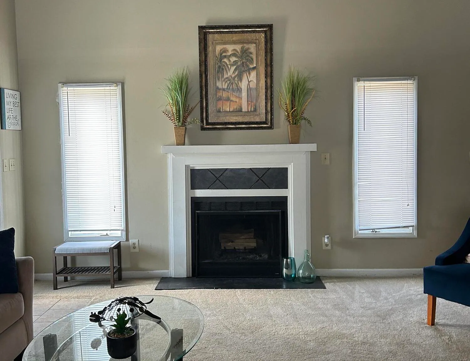 3 bed, 2.0 bath, 1561 sqft, $2,000 — Photo 1