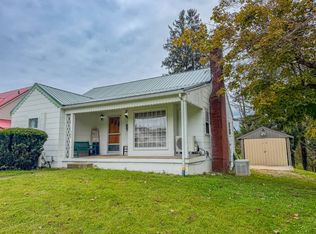 500 N 2nd St, Sutton, WV 26601