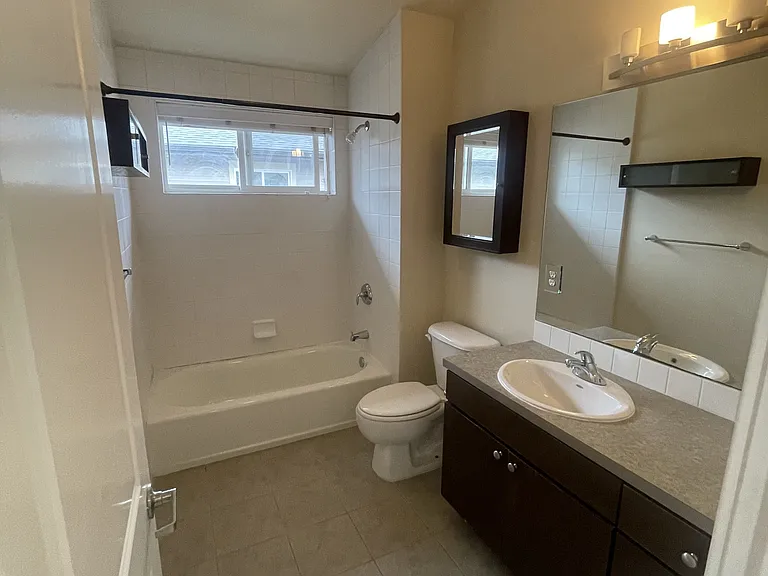 834 N 145th Ln #1 — Photo 8