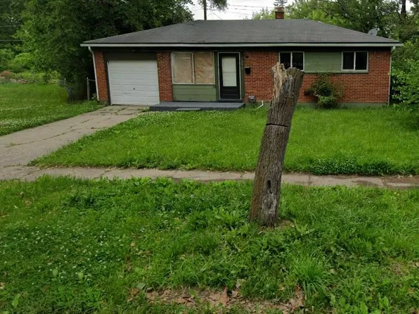 1296 Peachtree Dr, Mount Morris, MI 48458