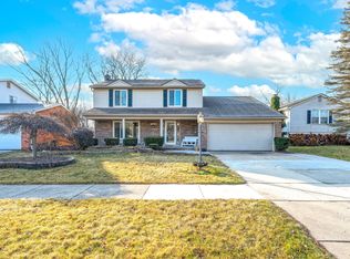 45201 Rudgate Rd, Canton, MI 48188