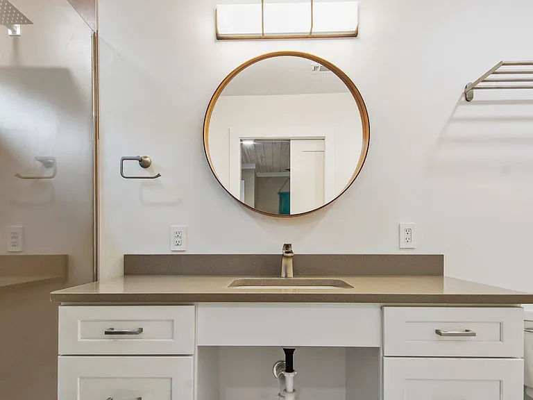 307 Dolphin Dr — Photo 21