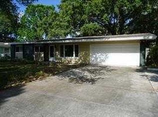 614 Corvette Dr, Largo, FL 33771