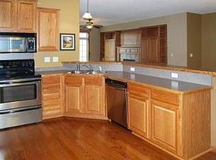 320 McKnight Rd S UNIT 113, Maplewood, MN 55119