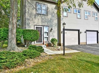 1201 Surrey Point Dr SE, Warren, OH