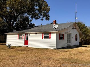 39 Maple Rd, Healdton, OK 73438