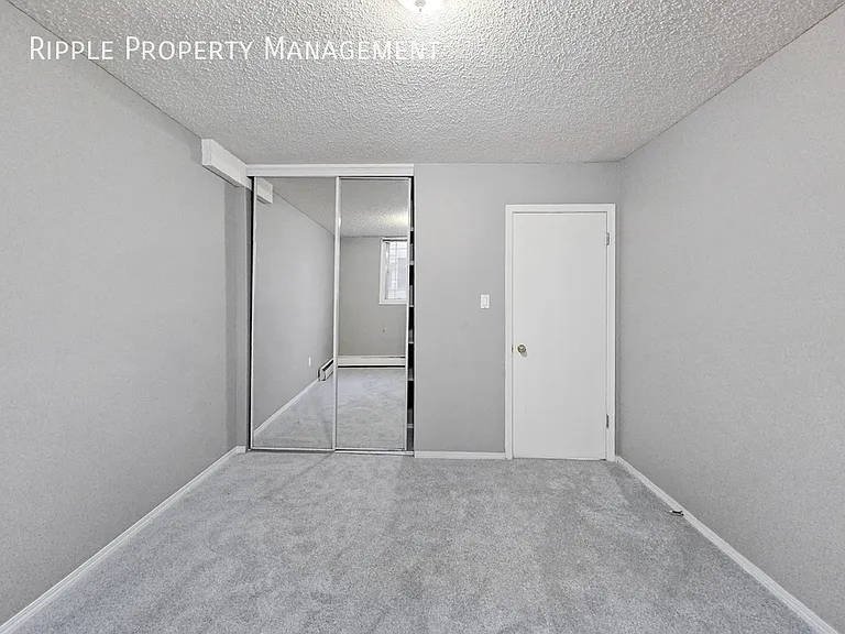 1337 13th Ave SW #211 — Photo 7