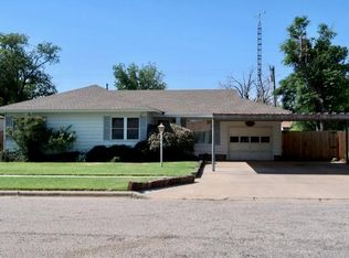 109 SW 9th St, Plainview, TX 79072