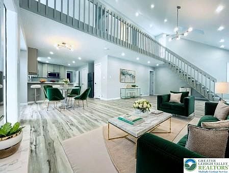 3rd image of 103 Ashley Ct