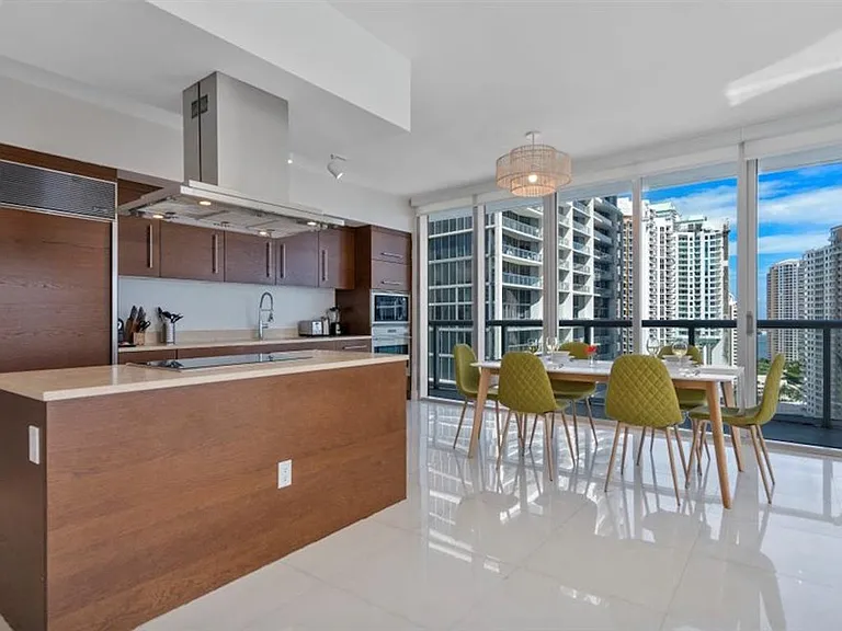 485 Brickell Ave #2210 — Photo 4