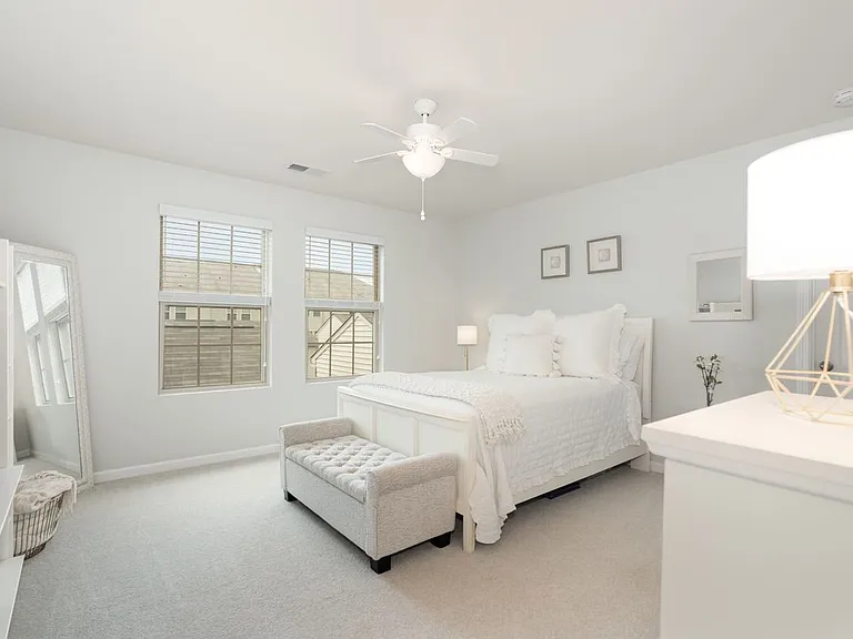 3021 Honeylocust Ln — Photo 14