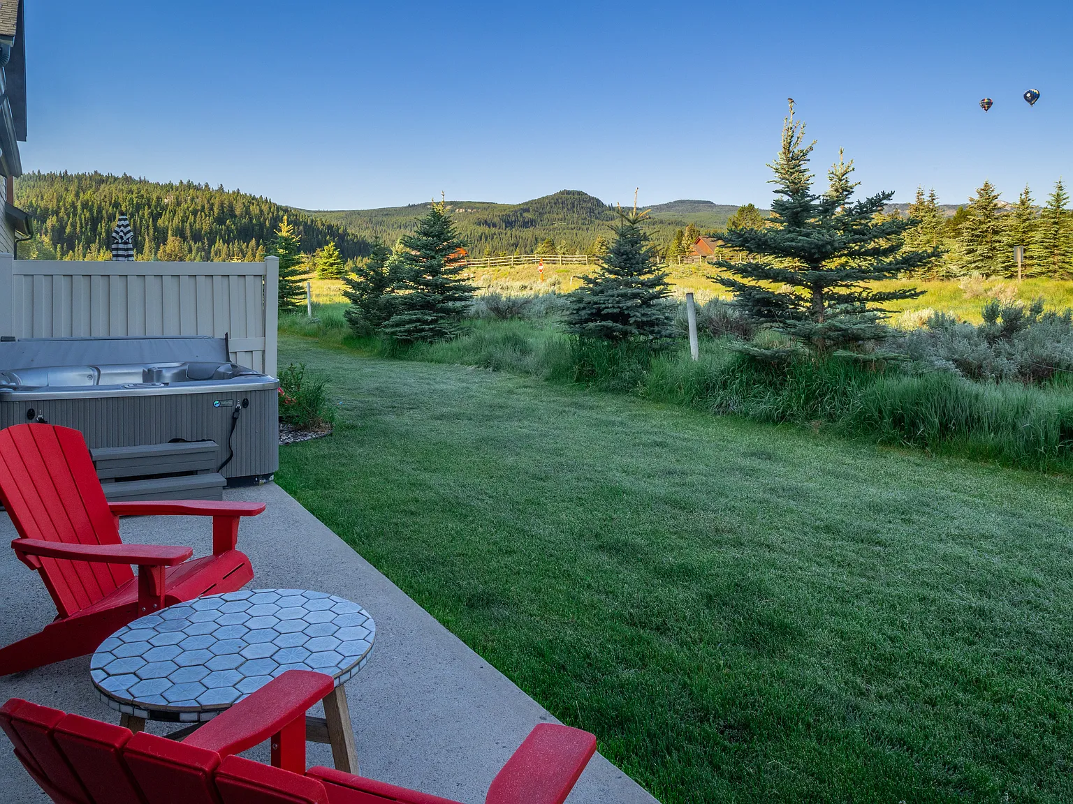 473 Firelight Dr — Photo 3