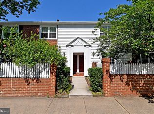 2641 S Walter Reed Dr UNIT C, Arlington, VA 22206