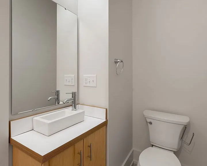 1007 Dayton St — Photo 24