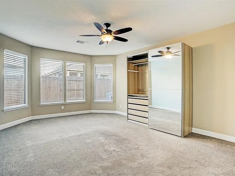11022 Avery Oaks Ln — Photo 2