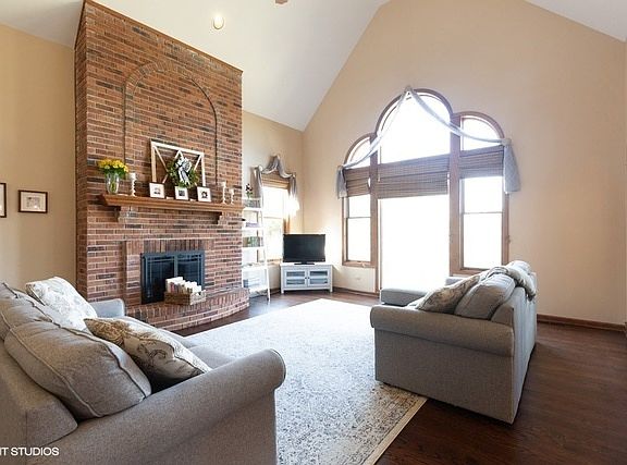 5th image of 1N198 Northway Dr