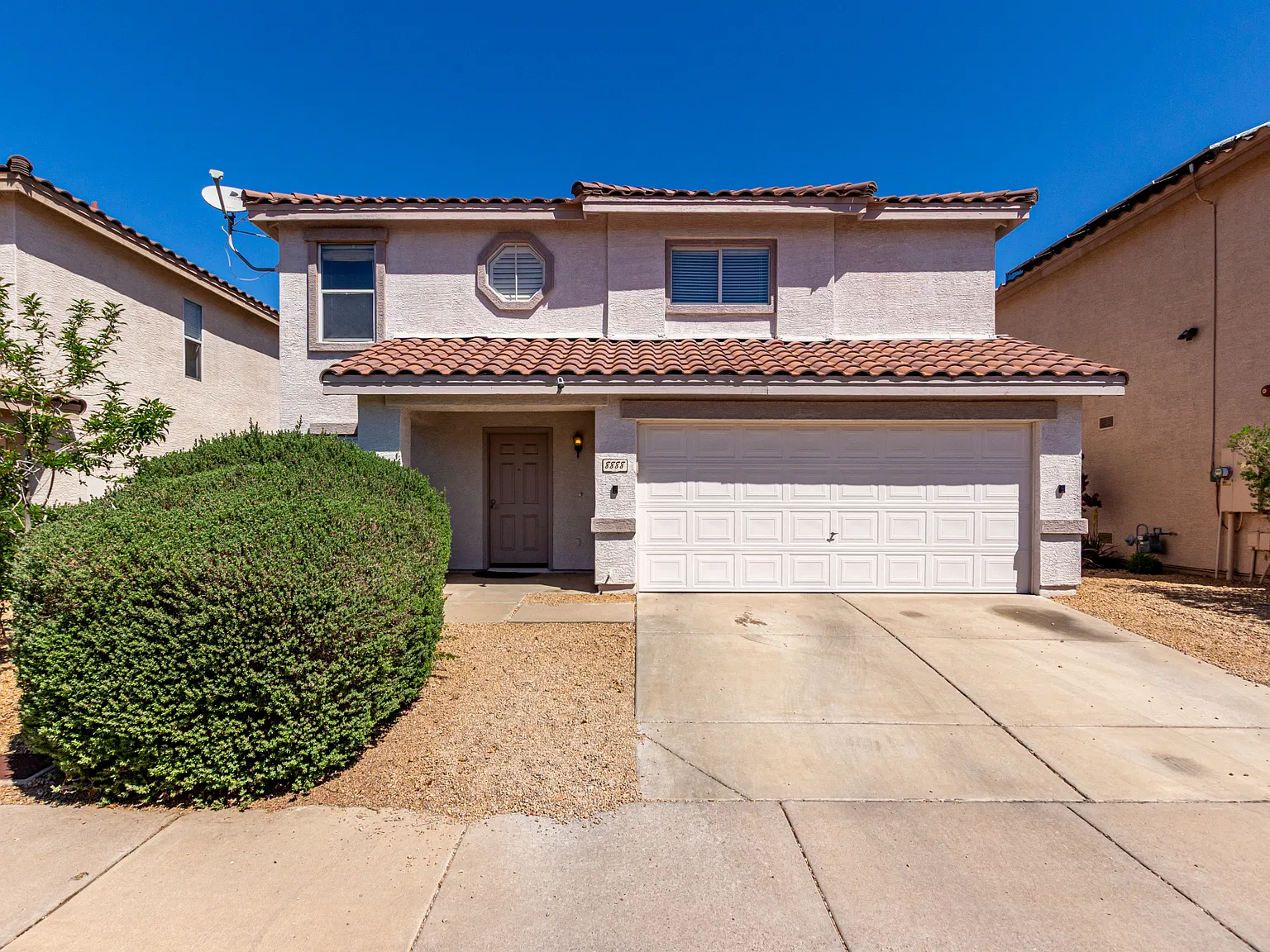 3 bed, 2.5 bath, 1611 sqft, $2,700 — Photo 2