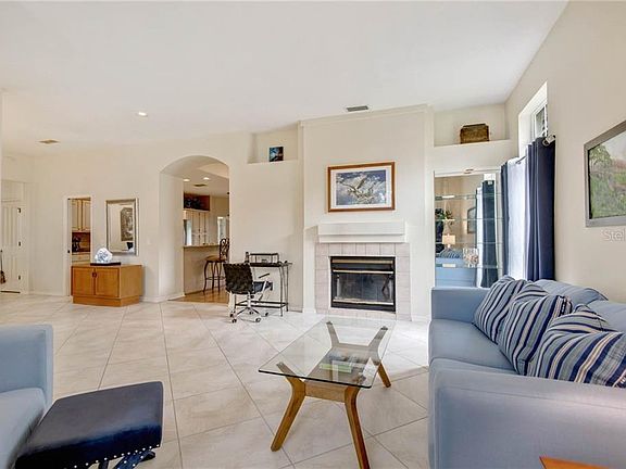 5th image of 17849 Green Willow Dr