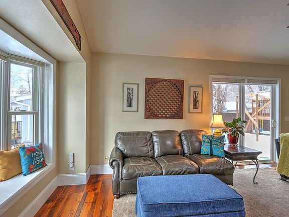 4th image of 56 Badger Ct
