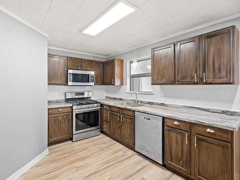 6 Morgan Cir — Photo 4
