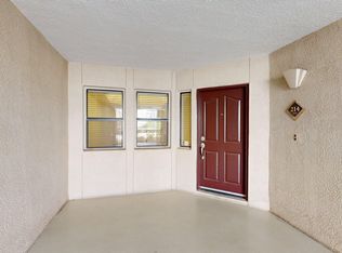 5104 N 32nd St Unit 214, Phoenix, AZ 85018