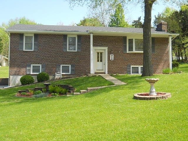 1st image of 318 Verdant Ln