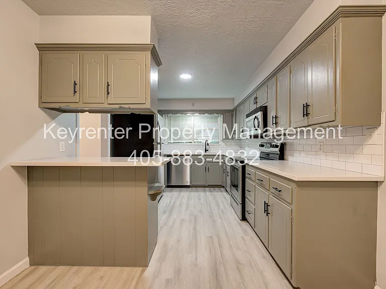 1309 Crown Point Ave #4 — Photo 8