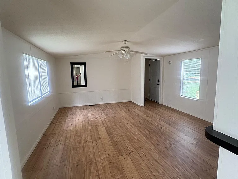 144 Lees Village Rd — Photo 3