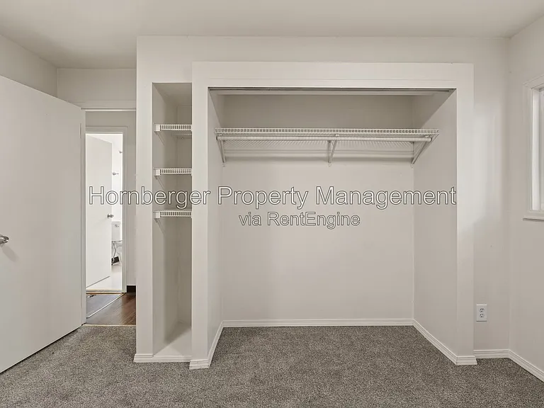 2410 E Everett Ave — Photo 18