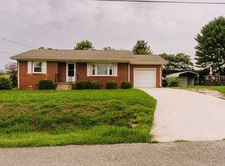 1110 Henley St, Decherd, TN 37324