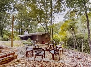 390 Bear Cove Rd, Bryson City, NC 28713