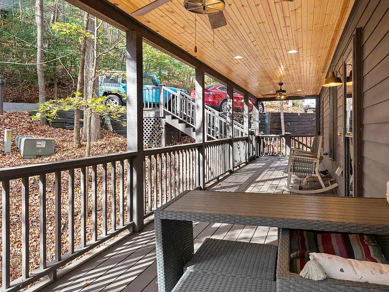 301 Buckskull Hollow Dr — Photo 35