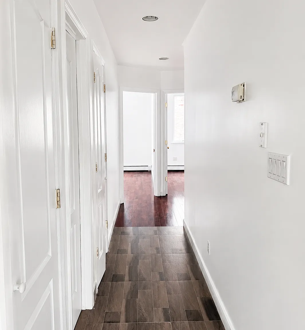3 bed, 1120 sqft, $3,500 — Photo 2