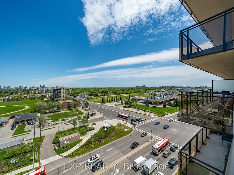 1060 Sheppard Ave W #1005 — Photo 18