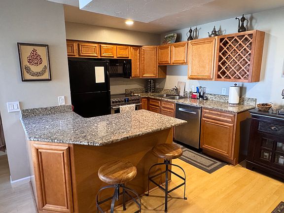 3rd image of 5300 E Cherry Creek South Dr APT 1221